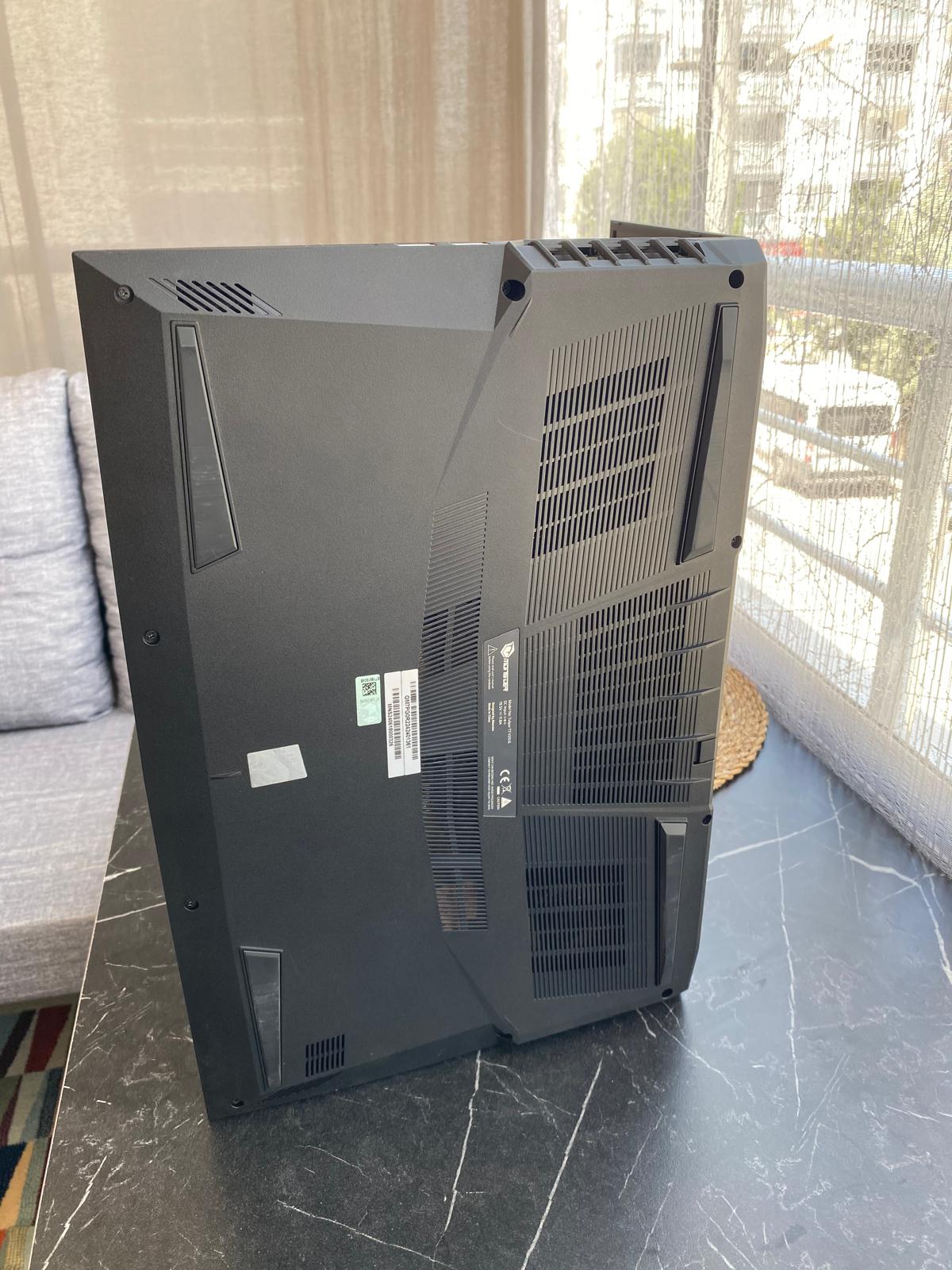 ikinci El RTX4060 8GB 140WATT Monster T7 İ7 13700H 144Hz 17.3 inç